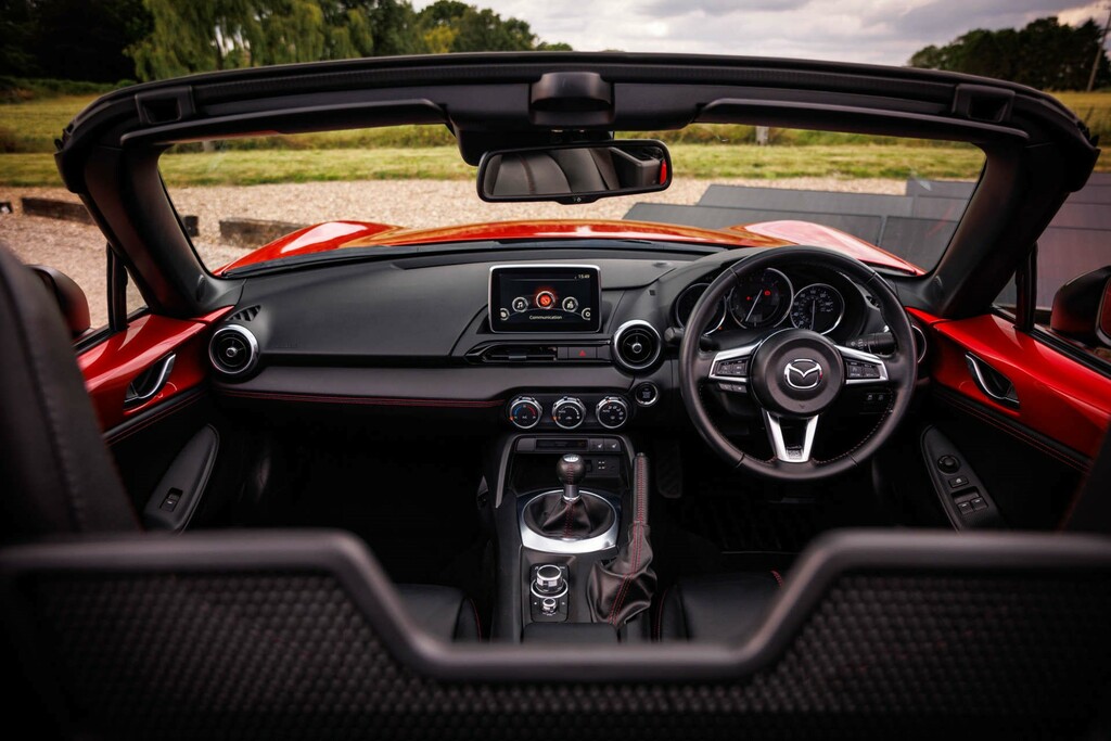 Mazda MX-5 Skyactiv-g Sport Nav Convertible Eur #3