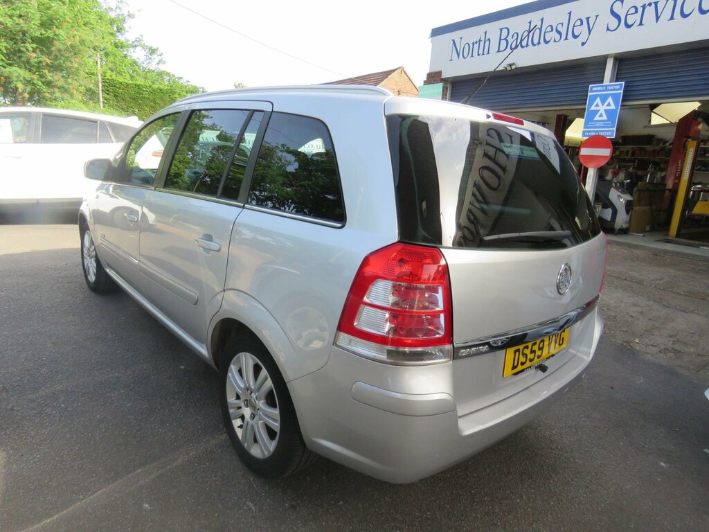 Vauxhall Zafira 1.8 16V Design Euro 4 Silver #4