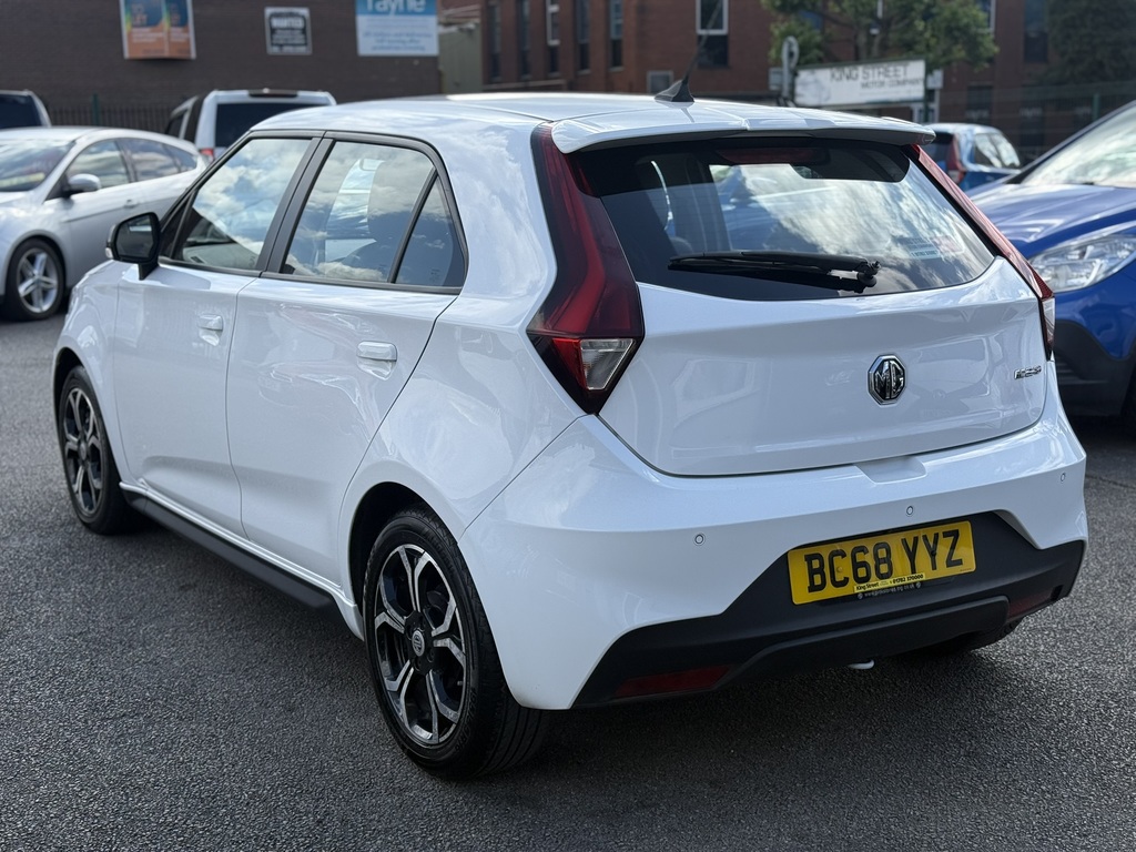 MG MG3 Exclusive 1.5 Vti-tech 2019 68 Reg White #5