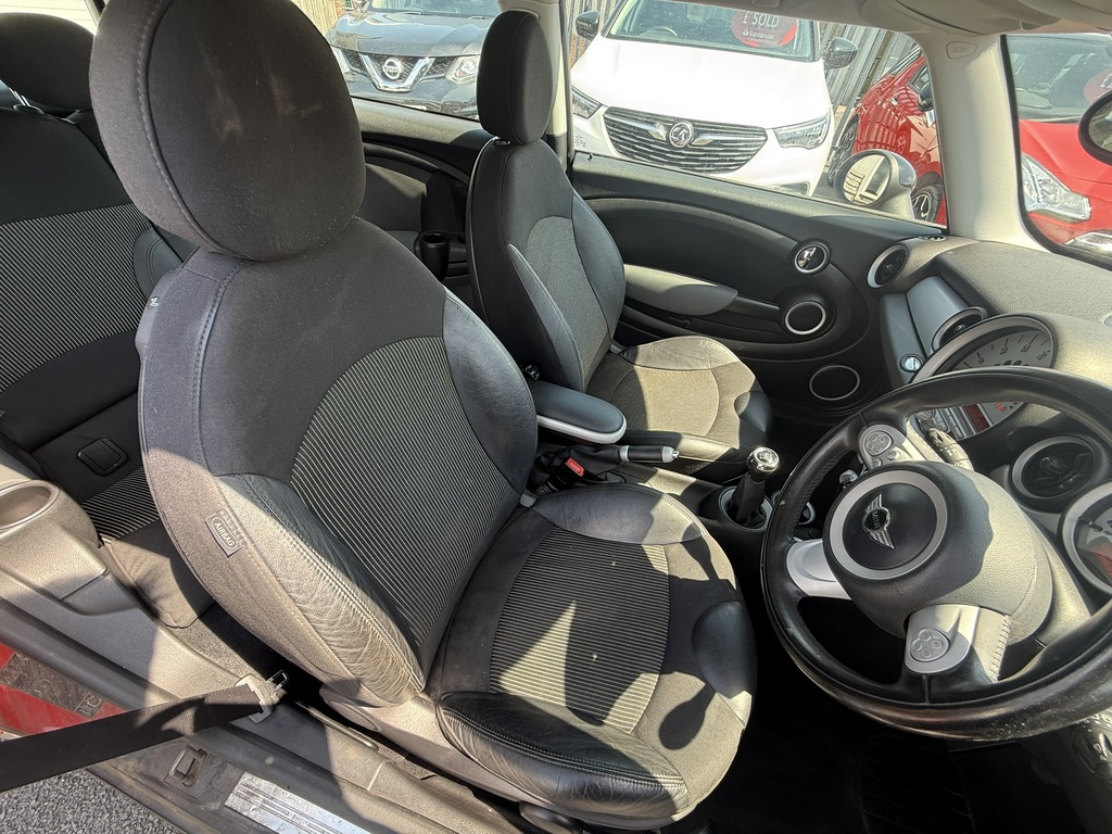 Mini Clubman 1.6 Cooper Euro 4 Silver #14