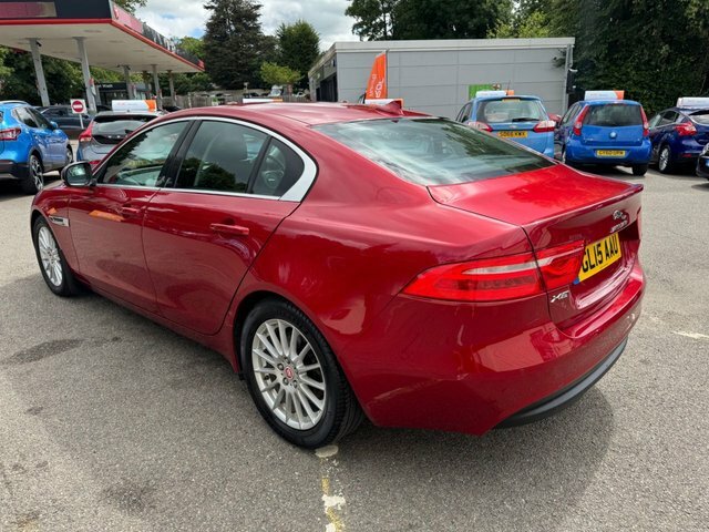 Jaguar XE 2015 2.0D Prestige Saloon Euro 6 Red #4