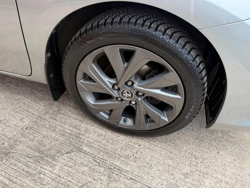 Toyota Auris Auris Design Vvt-i Silver #32