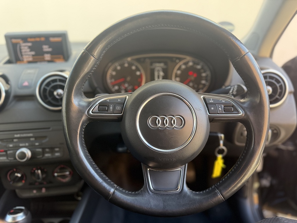 Audi A1 1.4 Tfsi Sport Sportback Euro 5 Ss White #25