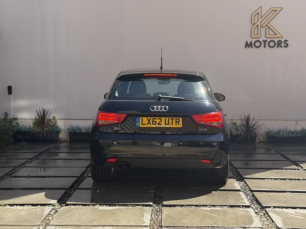 Audi A1 1.4 Tfsi Sport Sportback Euro 5 Ss White #12