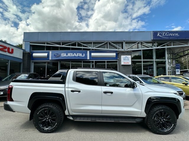 Mitsubishi L200 2.4 Bi-turbo Barbarian Pickup Double Cab Diese White #5