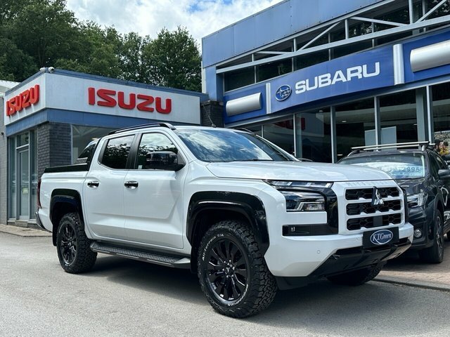 Mitsubishi L200 2.4 Bi-turbo Barbarian Pickup Double Cab Diese White #6
