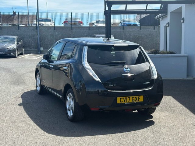 Nissan Leaf 30Kwh Acenta Hatchback 109 Bhp Black #4