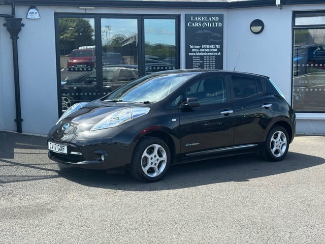 Nissan Leaf 30Kwh Acenta Hatchback 109 Bhp Black #2
