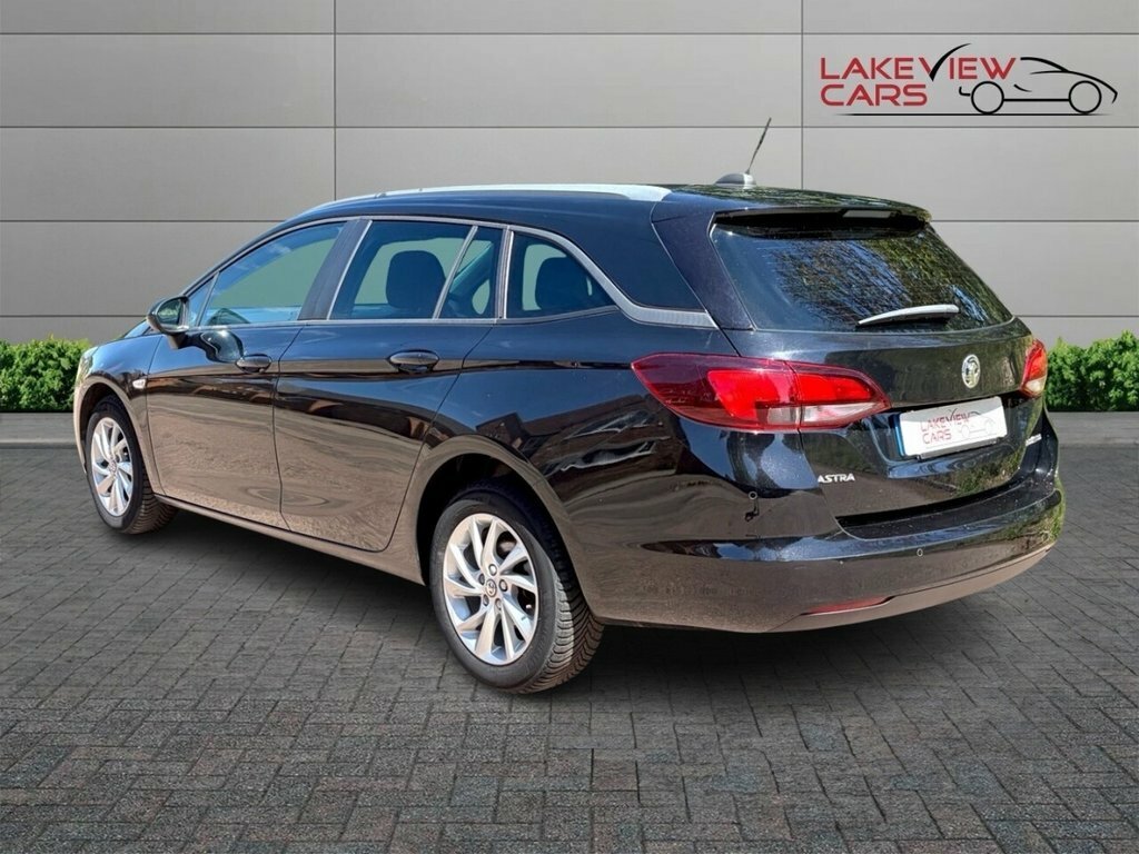 Vauxhall Astra 1.6L Tech Line Nav Black #5