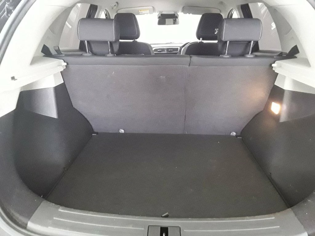 MG ZS Ev 45Kwh Exclusive Cwvehiclemarketing Red #4