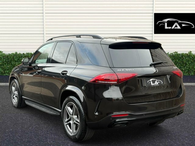 Mercedes-Benz GLE Class 2020 2.0 Gle300d Amg Line Premium G-tronic 4Mati Black #5
