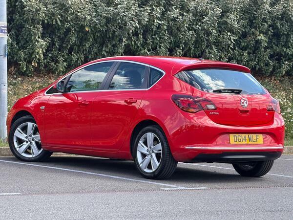 Vauxhall Astra 1.6 16V Sri Euro 5 Red #3