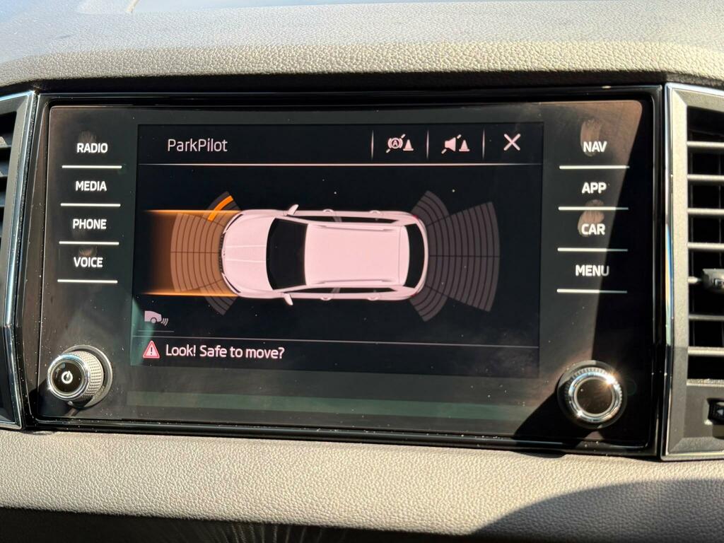 Skoda Karoq 2.0 Tdi Se L 4Wd Euro 6 Ss Grey #3