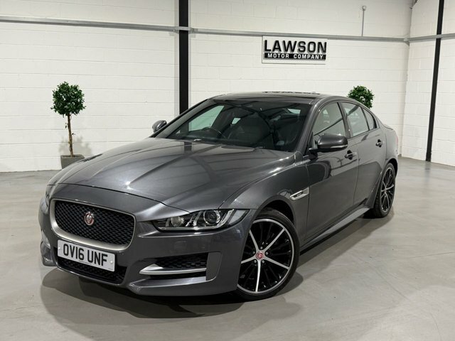 Jaguar XE R-sport Saloon Blue #56