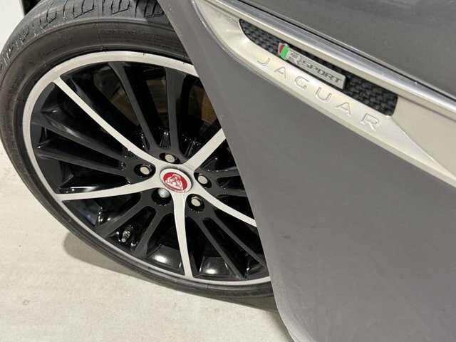 Jaguar XE R-sport Saloon Blue #66