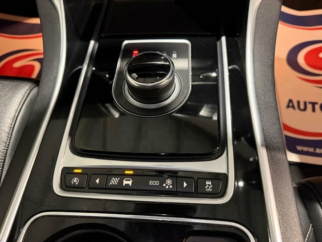 Jaguar XE R-sport Saloon Blue #44