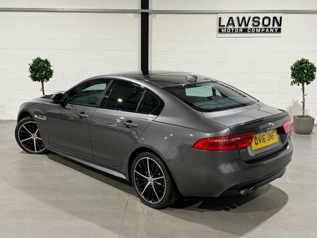Jaguar XE R-sport Saloon Blue #62