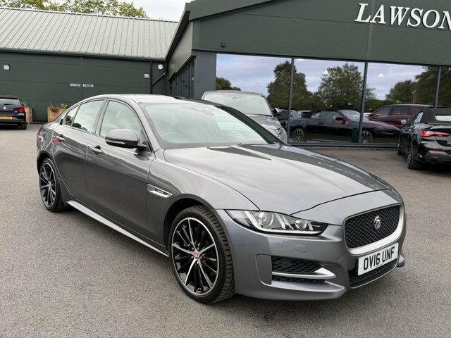 Jaguar XE R-sport Saloon Blue #73