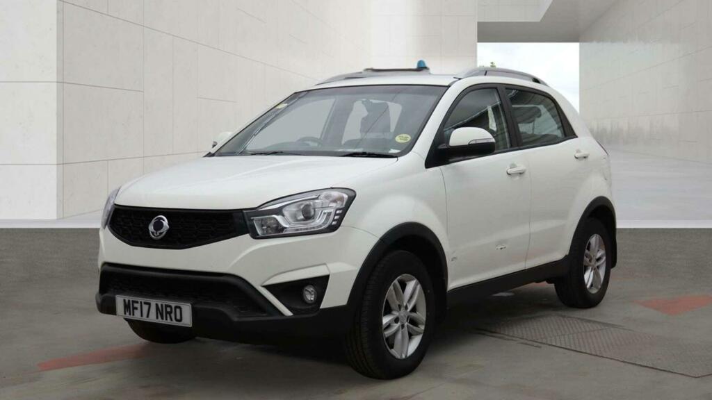 SsangYong Korando 2.2 Se Estate Red #1