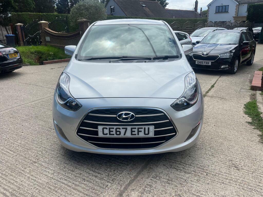 Hyundai Ix20 1.4 Blue Drive Se Euro 6 S S Silver #2