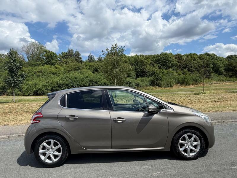 Peugeot 208 1.4 E-hdi Allure Egc Euro 5 Ss Grey