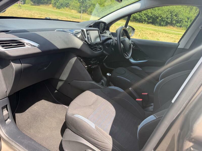 Peugeot 208 1.2 Vti Active Euro 5 Black #8
