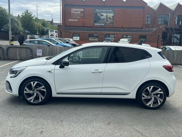 Renault Clio Hatchback White #6