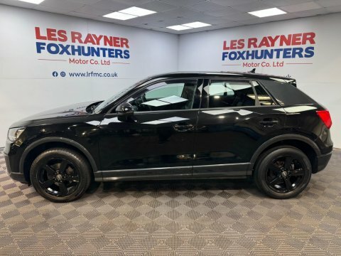 Audi Q2 1.5 Tfsi Cod Black #4