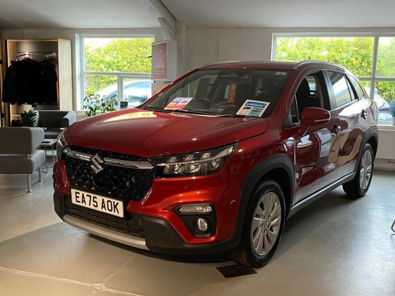 Suzuki S Cross 1.4 Boosterjet 48V Hybrid Motion - 2025 75 EA75AOK Red #2