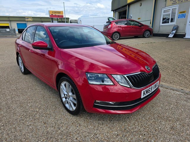 Skoda Octavia Tdi Se L Hatchback Red #2