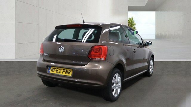 Volkswagen Polo 1L Match White #4