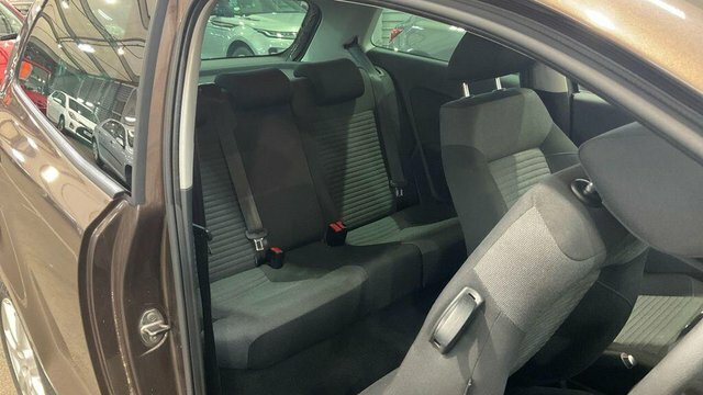 Volkswagen Polo 1L Match White #3