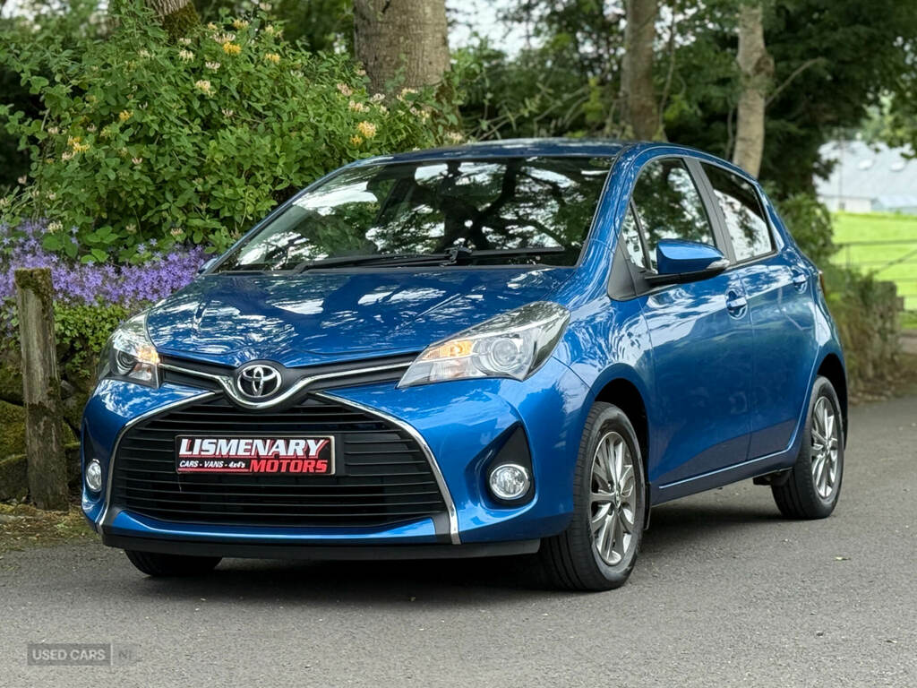 Toyota Yaris Hatchback Vvt-i Icon Red #7