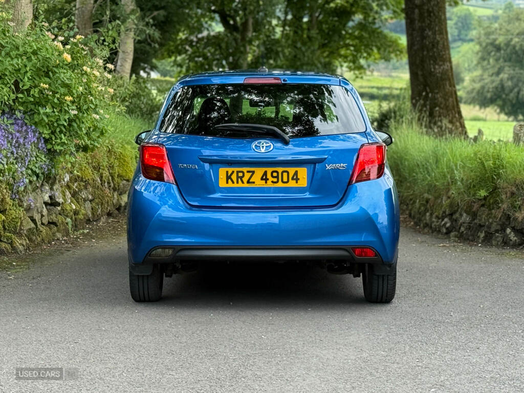 Toyota Yaris 1.33 Vvt-i Icon Blue #4