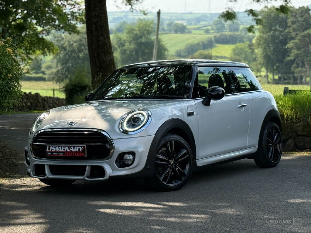 Mini Hatch 1.5 Cooper Sport II Silver