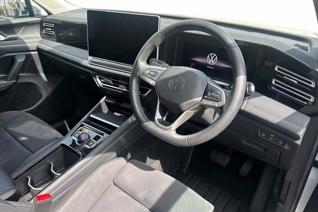 Volkswagen Tiguan 1.5 Etsi 150 Elegance Launch Edition Dsg VO24XWA White #6