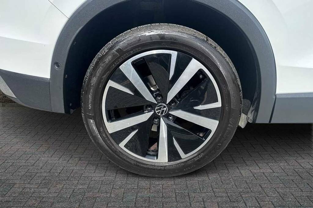 Volkswagen Tiguan 1.5 Etsi 150 Elegance Launch Edition Dsg VO24XWA White #5