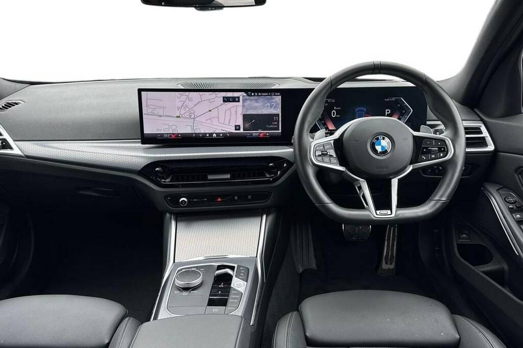 BMW 3 Series 320I M Sport Step YH75GDF Blue #4