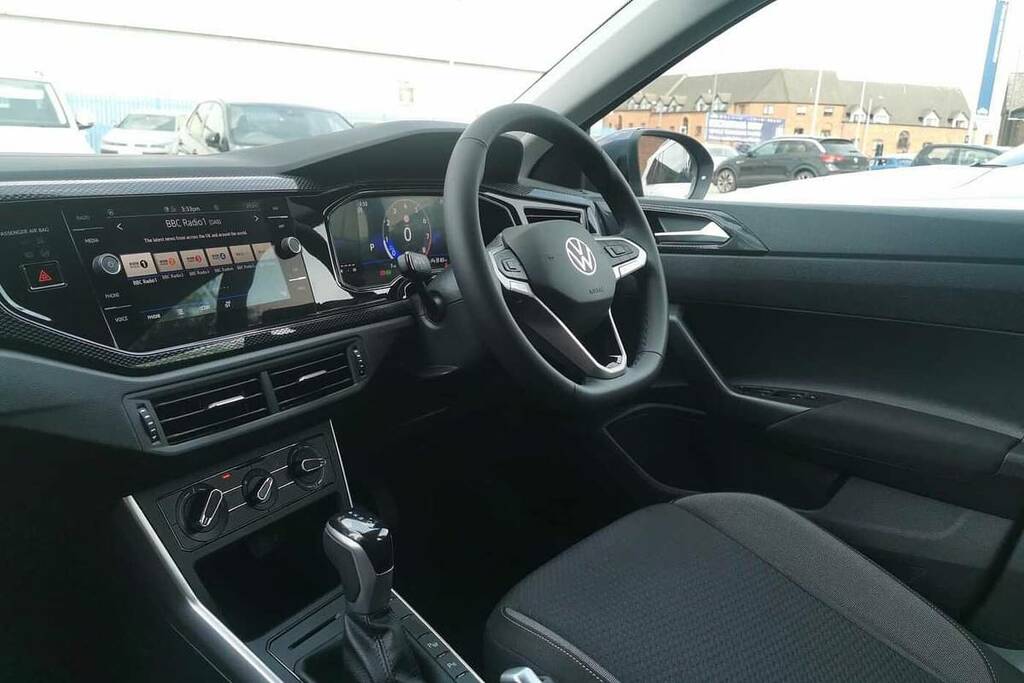 Volkswagen Taigo 1.0 Tsi 115 Life Dsg Grey #2