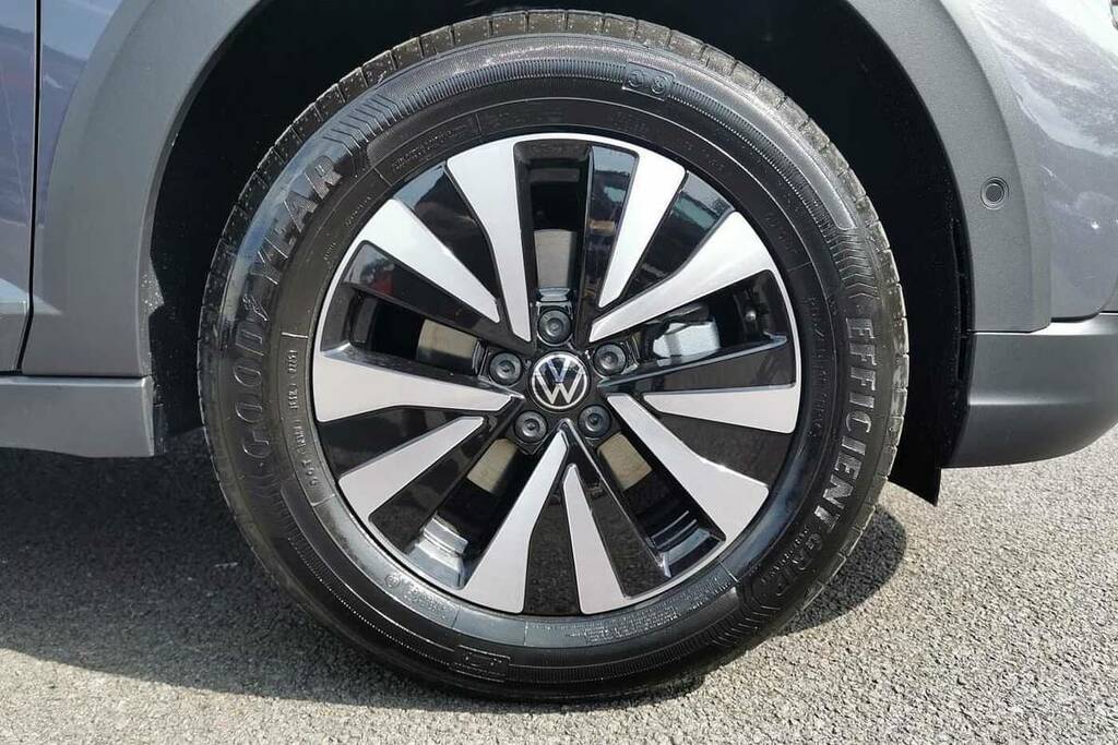 Volkswagen Taigo 1.0 Tsi 115 Life Dsg Grey #5