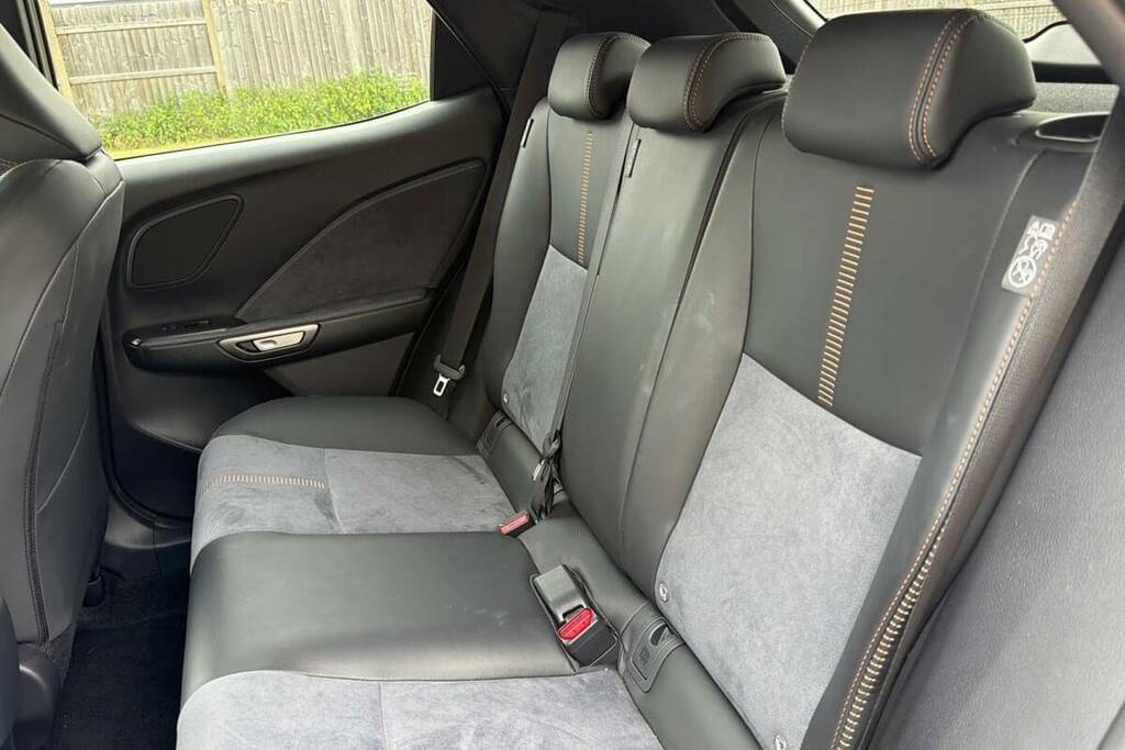 Lexus LBX 1.5 Vvt-ie Takumi E-cvt Euro 6 Ss Grey #15