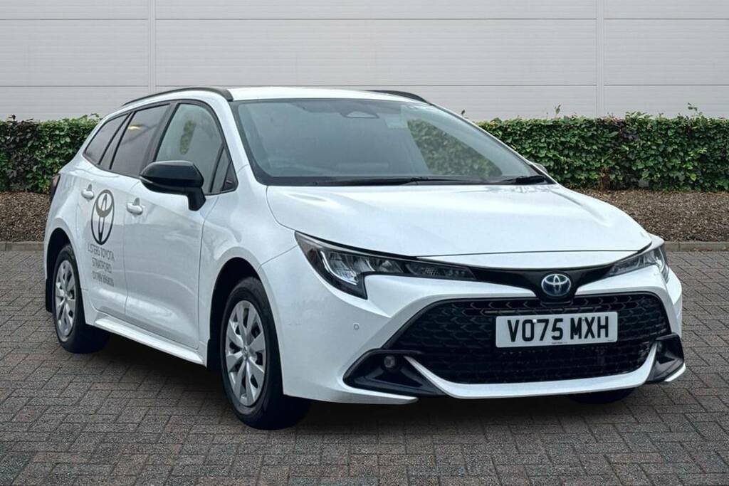 Toyota Corolla 1.8 Vvt-i Hybrid 140 Commercial White