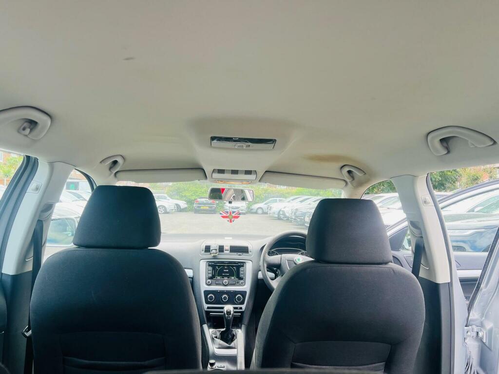 Skoda Octavia 1.6Tdi Elegance Estate Cambelt Grey #37