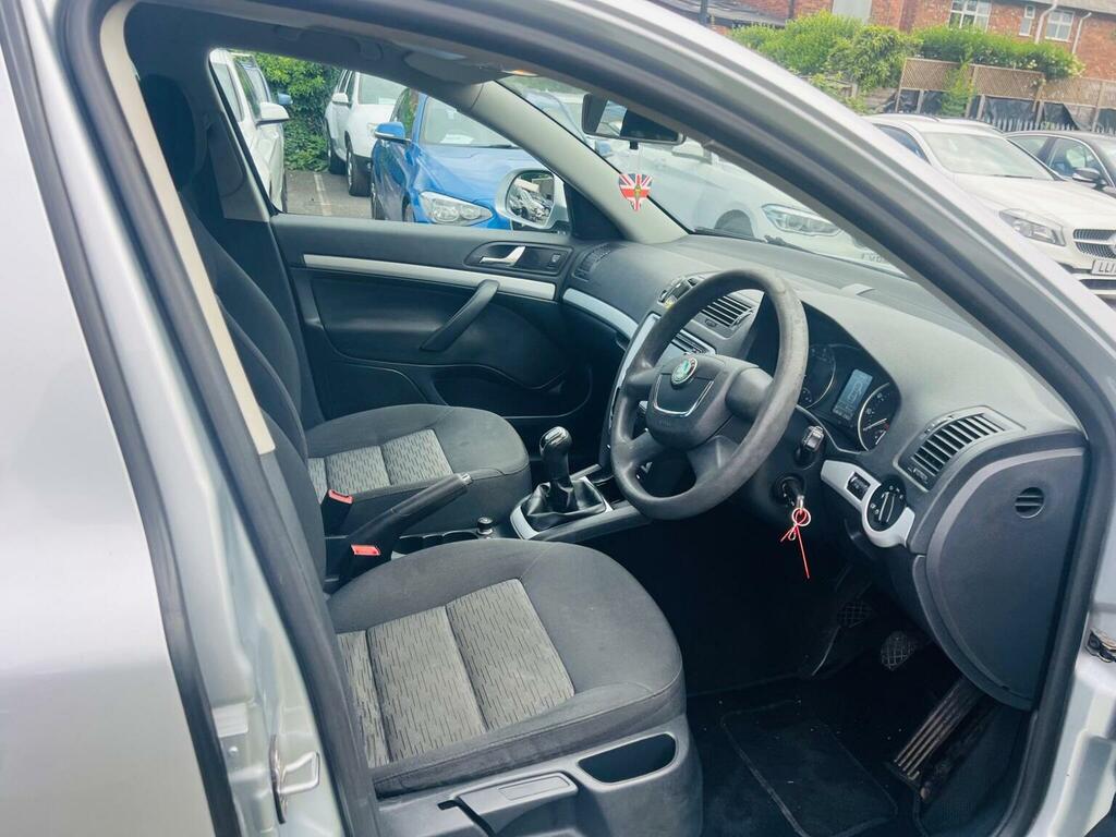 Skoda Octavia 1.6Tdi Elegance Estate Cambelt Grey #40