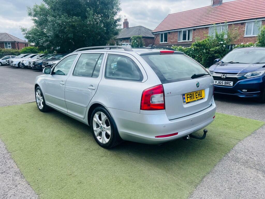 Skoda Octavia 1.6Tdi Elegance Estate Cambelt Grey #22