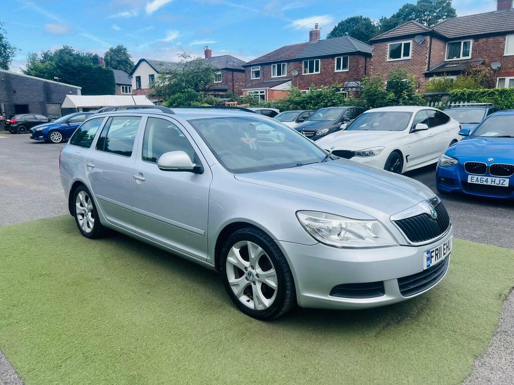 Skoda Octavia 1.6Tdi Elegance Estate Cambelt Grey #9