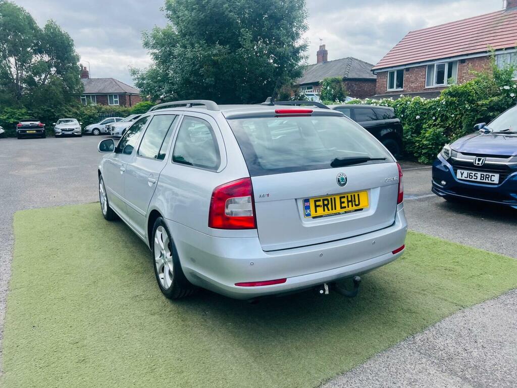 Skoda Octavia 1.6Tdi Elegance Estate Cambelt Grey #20