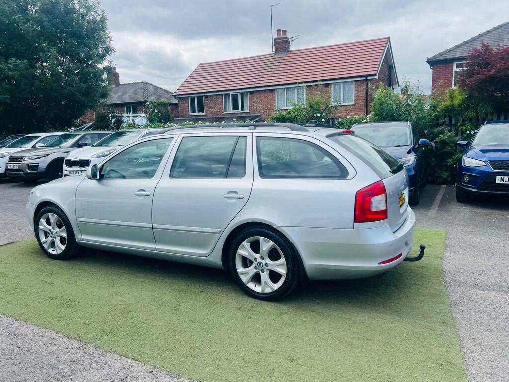 Skoda Octavia 1.6Tdi Elegance Estate Cambelt Grey #50