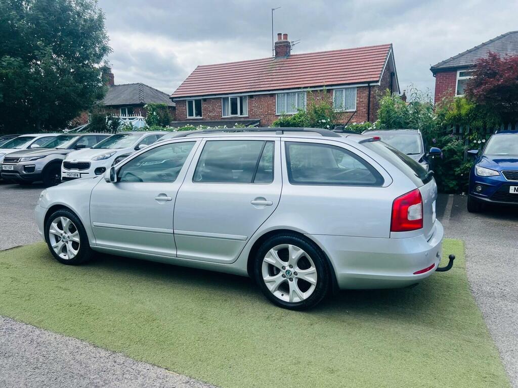 Skoda Octavia 1.6Tdi Elegance Estate Cambelt Grey #49