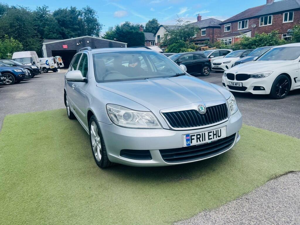 Skoda Octavia 1.6Tdi Elegance Estate Cambelt Grey #7
